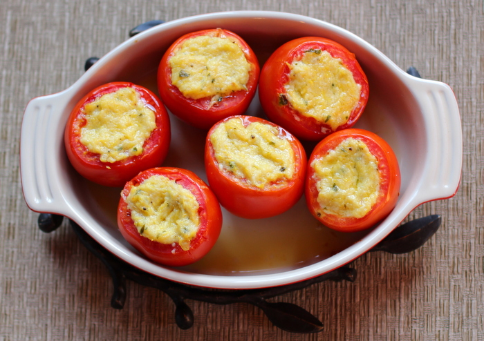 Tomatoes Stuffed with Summer Squash