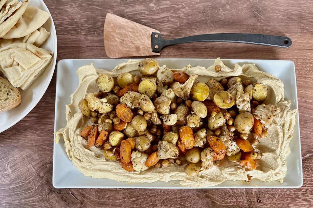 IMG_2033-1024x682 Hummus Platter with Spice Roasted Vegetables