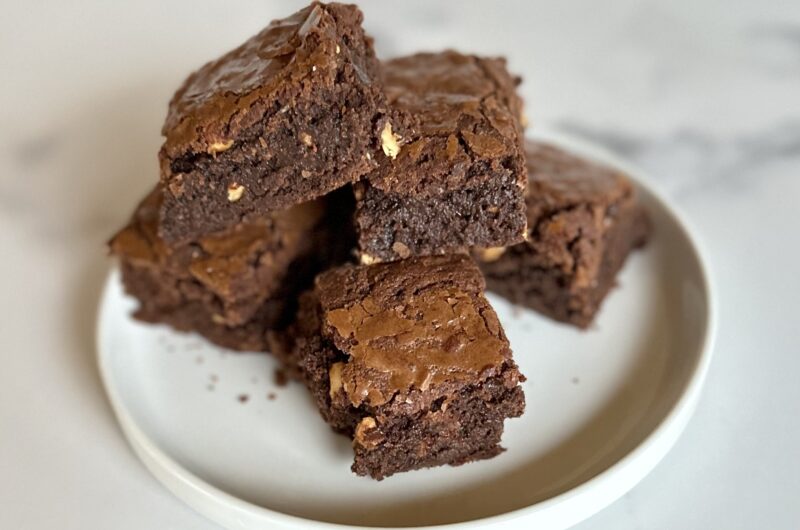 IMG_3638-800x530 Hazelnut Toffee Brownies