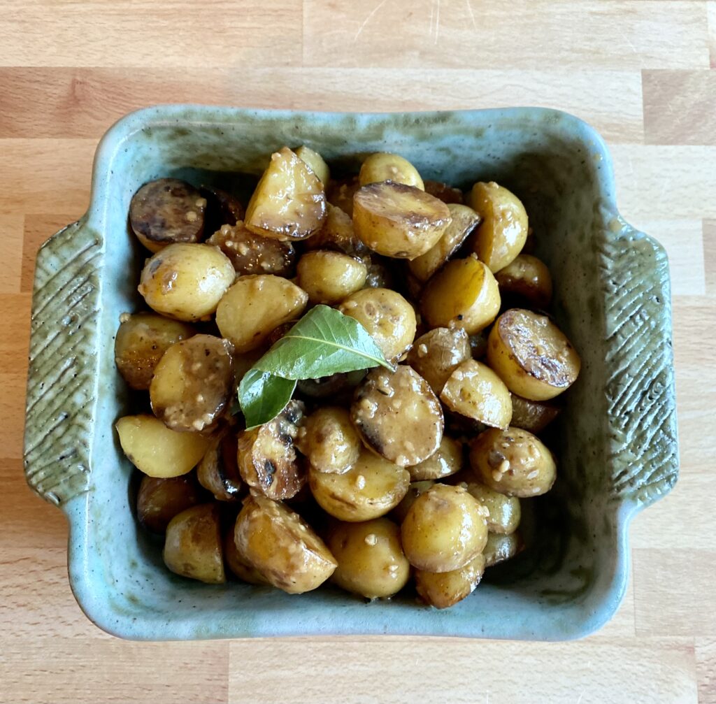 IMG_8381-1-1024x1007 Baby Potatoes in Garlic and Thyme Cream