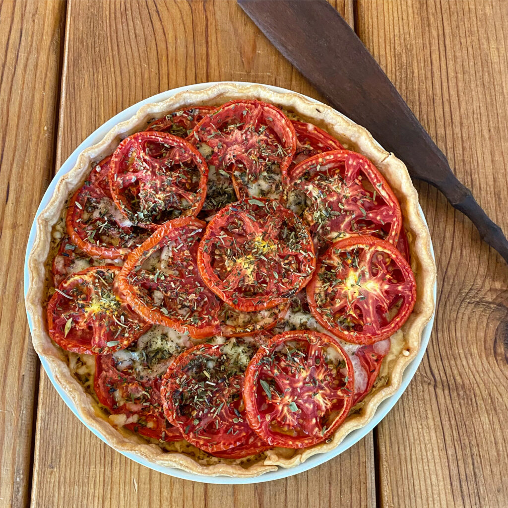 7C5986B6-49B5-46FD-9279-8BB18245AFE3-1024x1024 Simple French Style Tomato Tart
